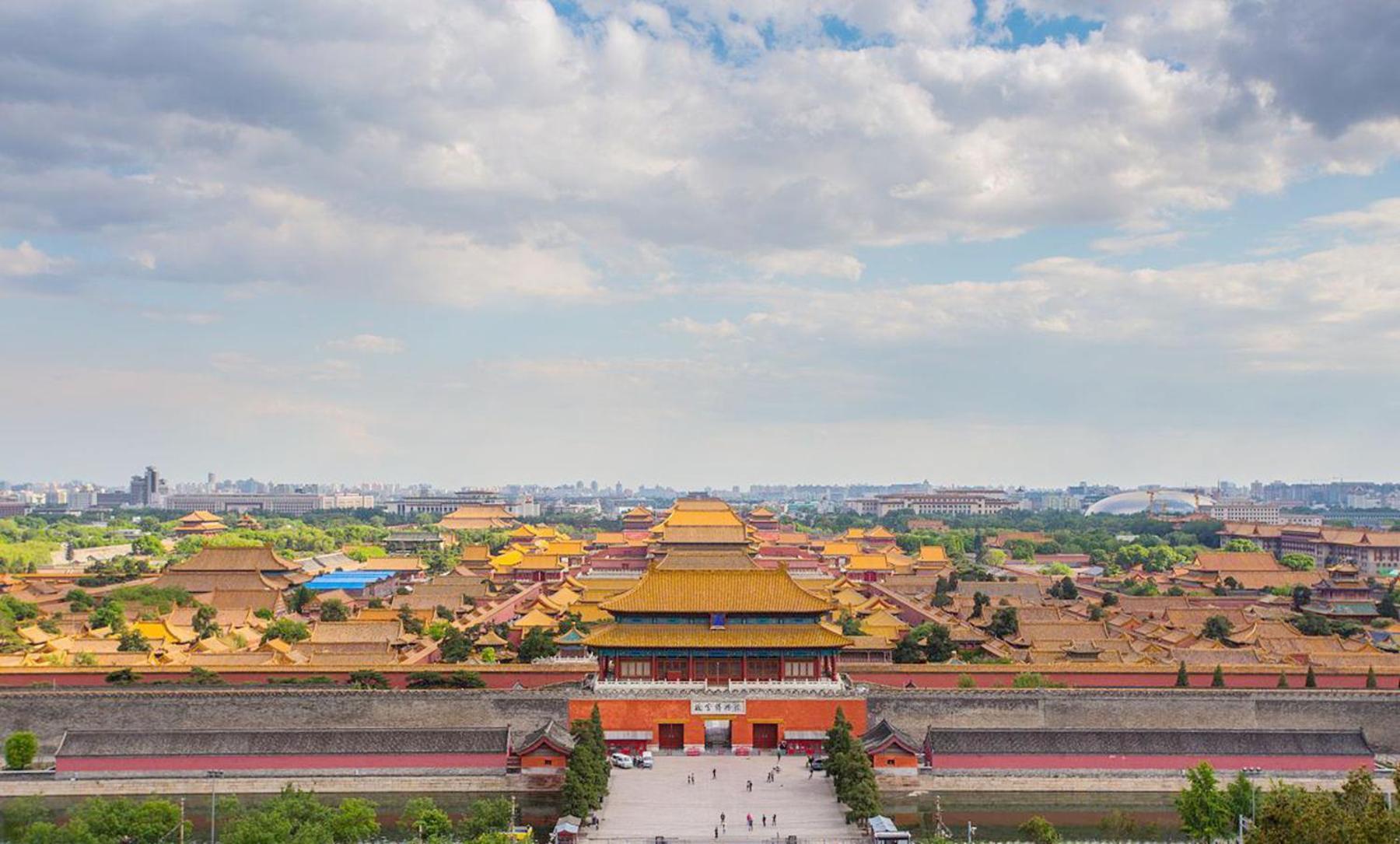 East Sacred Hotel--Very Near Beijing Tiananmen Square ,The Forbidden City,The Temple Of Heaven ,3 Minutes' Walk To Wangfujing Subway ,Located In The Center Of Beijing, Many Shopping Malls Around,Newly Renovated Hotel-Able To Receive Foreign Guests Ngoại thất bức ảnh The Forbidden City, Beijing
